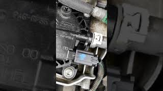 P0087 Peugeot 3008 2010 fuel rail pressure too low [upl. by Anirt]