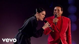 Smokey Robinson Jessie J  Cruisin Live At Edinburgh Castle2014 [upl. by Rhianna]